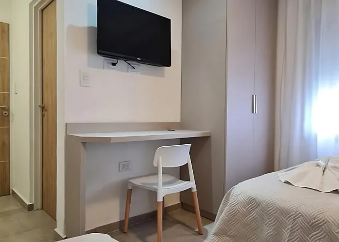 Victor Hotel