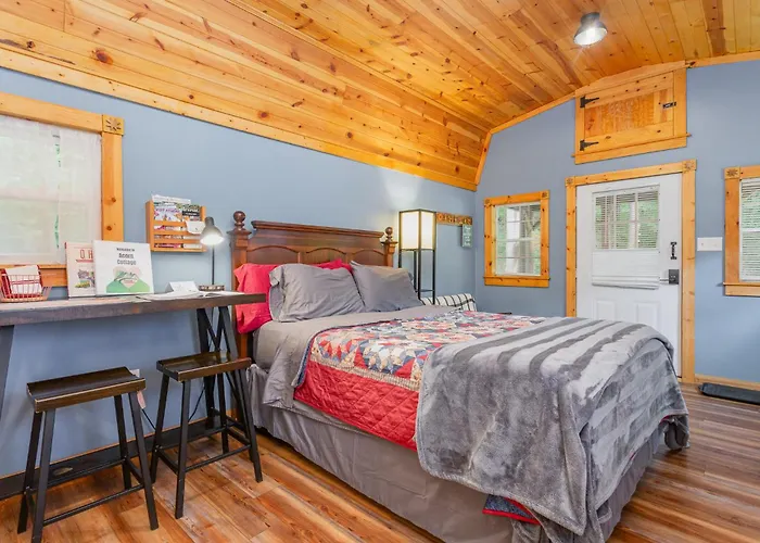 Acorn Cottage At Hocking Vacations