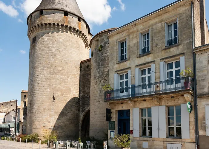 Logis Hotel De La Tour Libourne