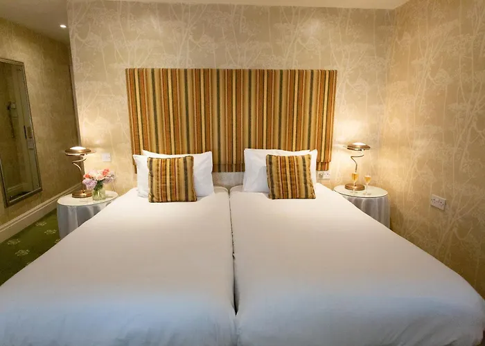 Gibbon Bridge Hotel