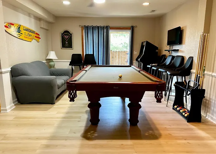 Updated Listing! 4 Min To Beach, Pool, Spa, Games