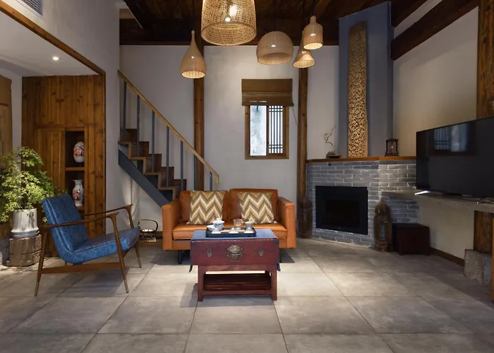 Hidden Moisture And Return To Simplicity Homestay In Mount Huangshan
