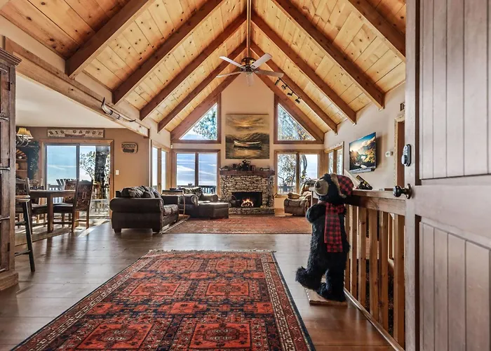 Enjoy Mountain Views, Cook Out On The Weber Grill & Relax! - Canoe Believe It
