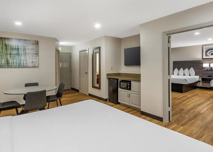 Best Western Mystic Hotel