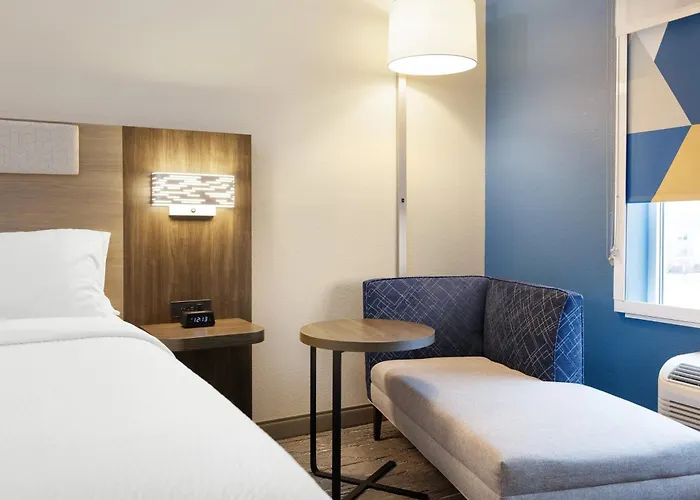 Holiday Inn Express Hotel & Suites Cincinnati Southeast Newport By Ihg