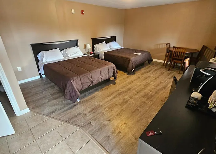 Abbot Trailside Lodging