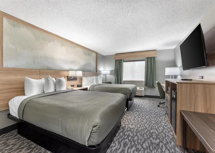 Best Western Plus Executive Inn