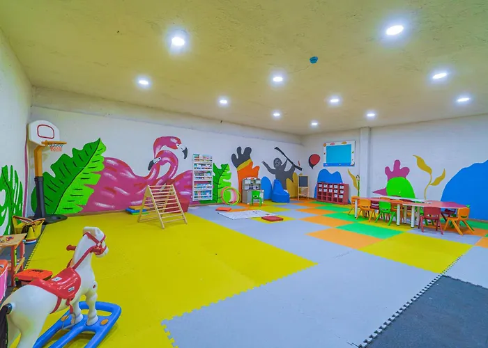 Enki Spinoza Resort Hotel