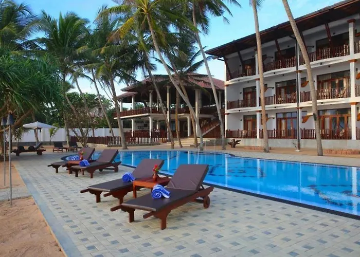 Whispering Palms Hotel