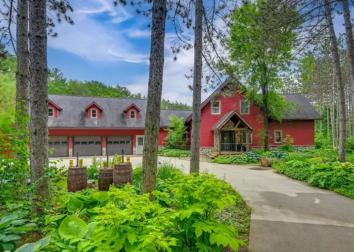 Hot Tub & Private Sauna: Wausau Family Home