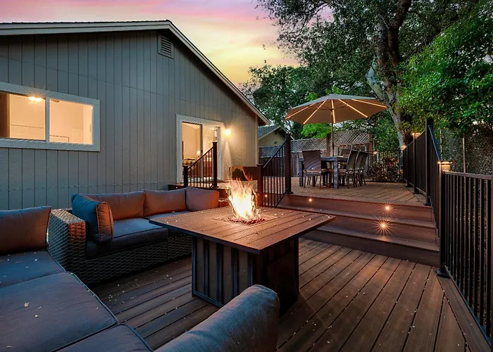 Spacious 4Bd 3Ba With Hot Tub, Fire Pit, And Wraparound Deck