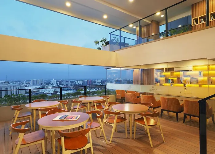 Vasaka The Reiz Condo