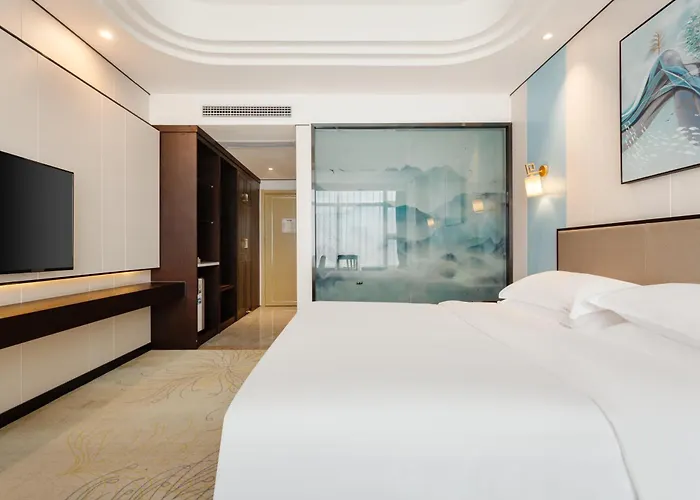 Shengming International Hotel - Free Shuttle Service To Chongqing Jiangbei Airport