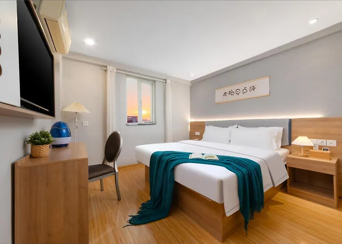 Home Inn-Wuhan Yellow Crane Tower Epiphyllum Forest Huayi Select Hotel