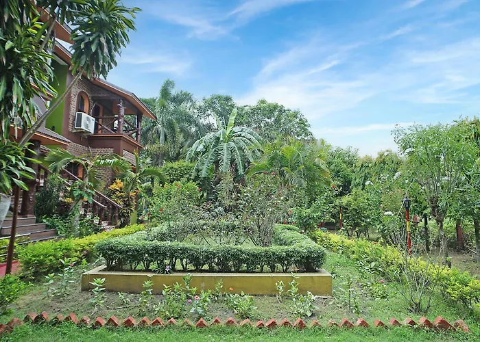 Whispering Woods Inn - Stay & Enjoy In Nature !