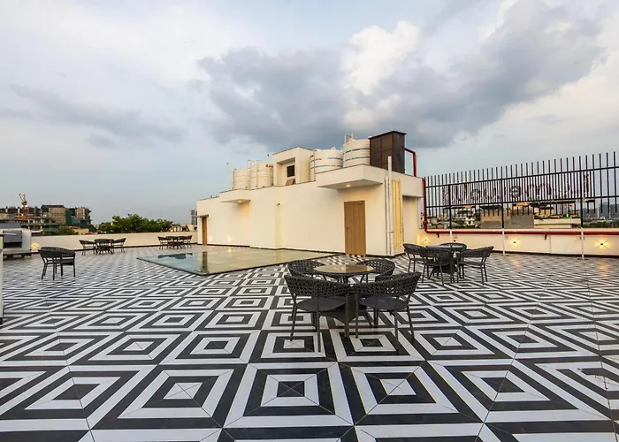 Limewood Signature - Golf Course Extension Road