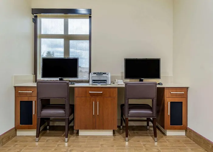 Comfort Inn & Suites Lakewood By Jblm