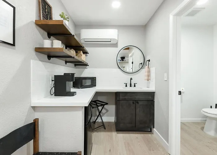 The Moro | Sequoia Motel Rm3