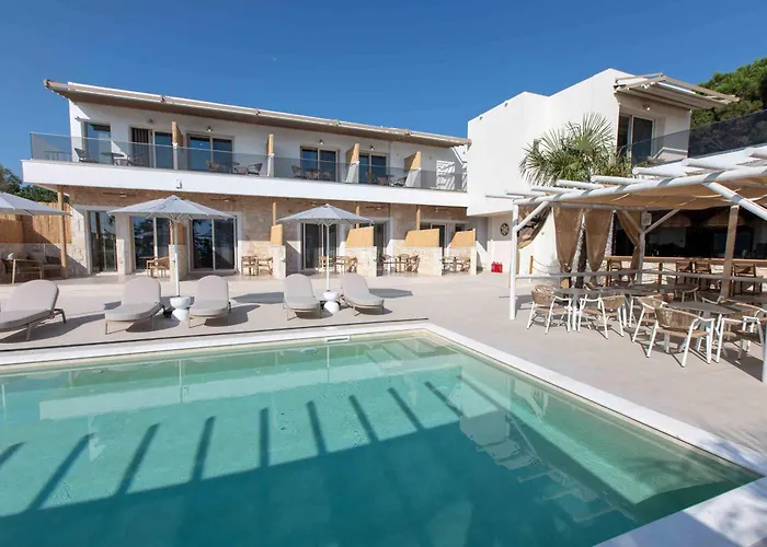 Linari Sea & Suites