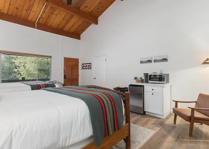 Suite Meadow @Cn Lodge# 7