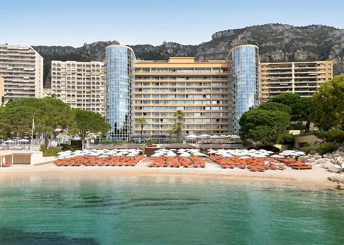 Le Meridien Beach Plaza