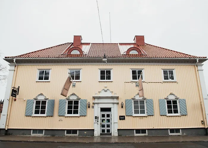 Home Hotel Uman