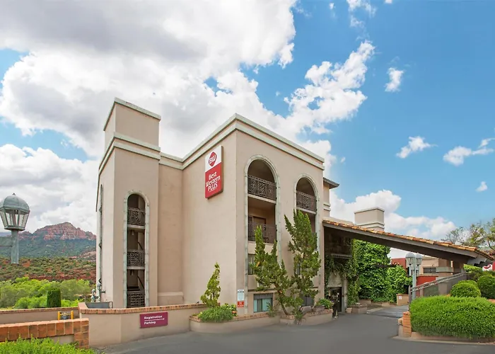 Best Western Plus Arroyo Roble Hotel & Creekside Villas