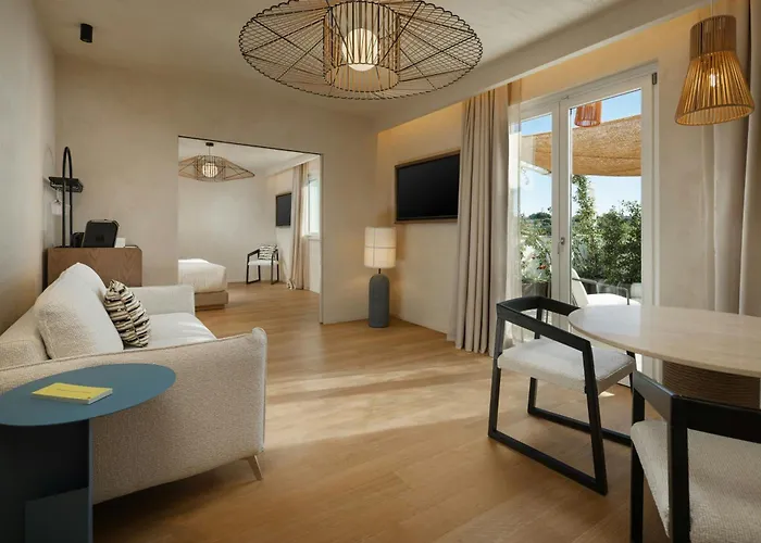Cala Ponte, A Tribute Portfolio Hotel