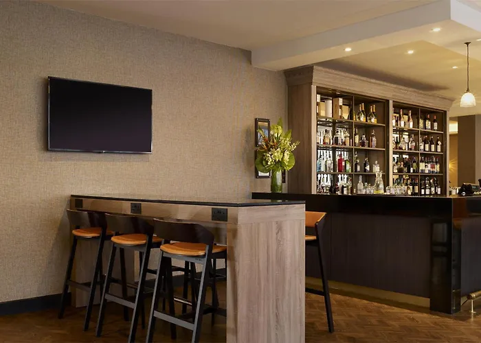 Doubletree By Hilton Hull