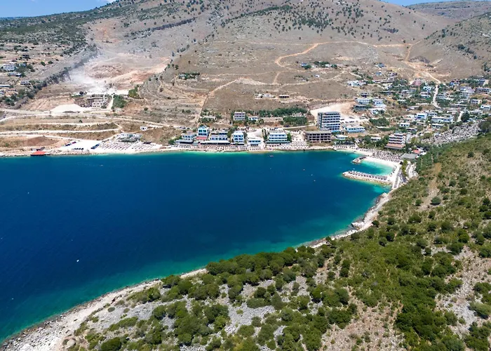 Lluka Sea Side