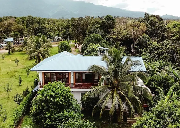 Paruparong Bughaw Ecofarm Resort