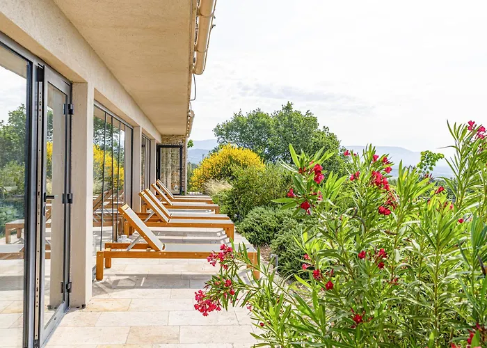 Mas des Herbes Blanches Hôtel&Spa – Relais&Châteaux