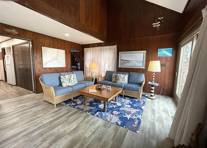 Elizabeth House 56126