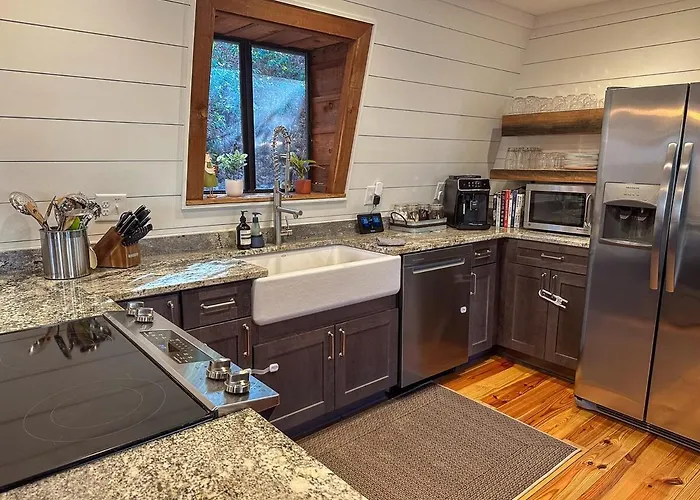 Entire Cabin On Lake Sequoyah