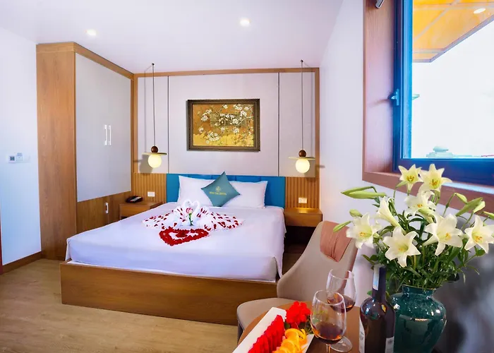 Crystal Holiday Ha Long Hotel