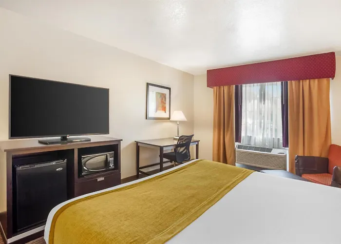 Best Western Luxury Inn