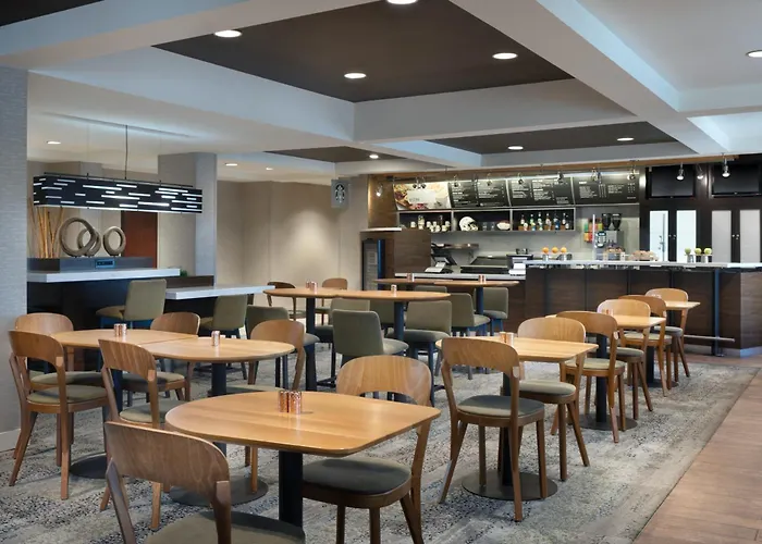 Courtyard By Marriott Springfield Airport