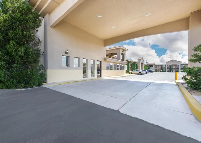 Best Western El Rancho Palacio