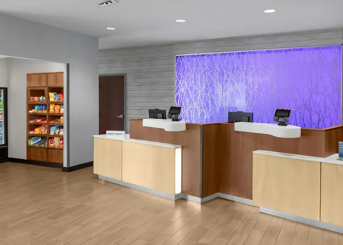 Fairfield Inn And Suites By Marriott Calhoun