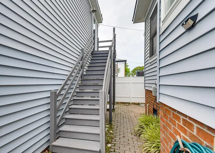 Walk To Beach! Fall Getaway In Norfolk W/ Studio