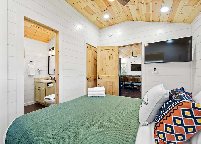 The Lodges At Eden Reserve - Cabin Loop - Near Ark