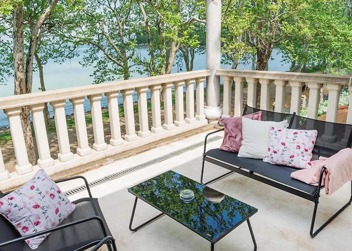Hotel Anna Villa