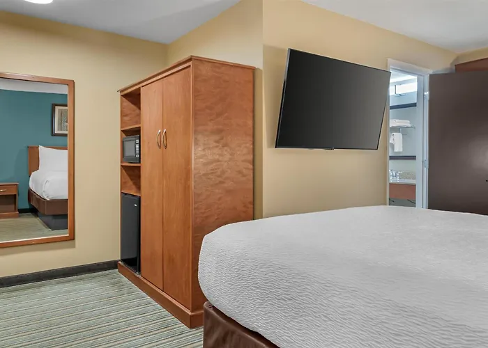 Best Western Plus Traverse City
