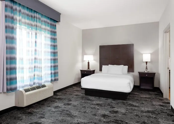La Quinta By Wyndham Columbus - Edinburgh