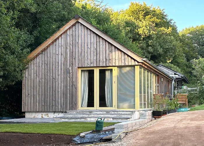 Oak Lodge