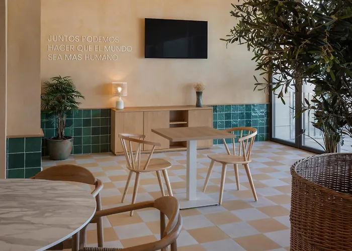 B&B HOTEL Sevilla Bormujos