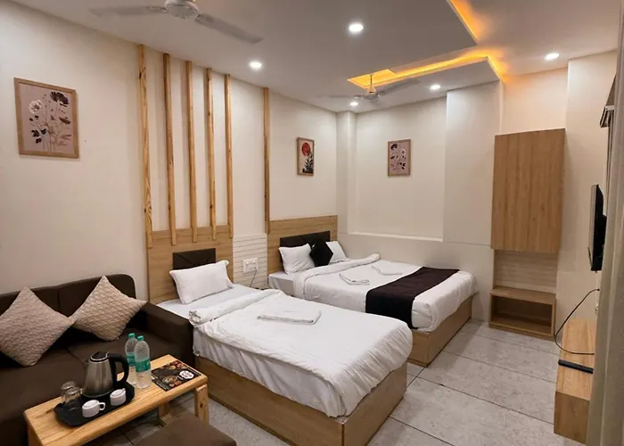 Hotel Kusum Kunj