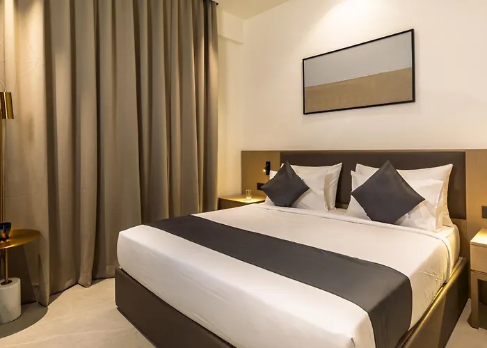 Hotel Starlight By Avana, 400M From Us Consulate Hyderabad