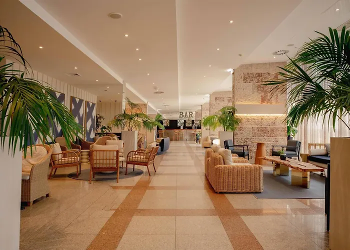 Tryp By Wyndham Lisboa Caparica Mar