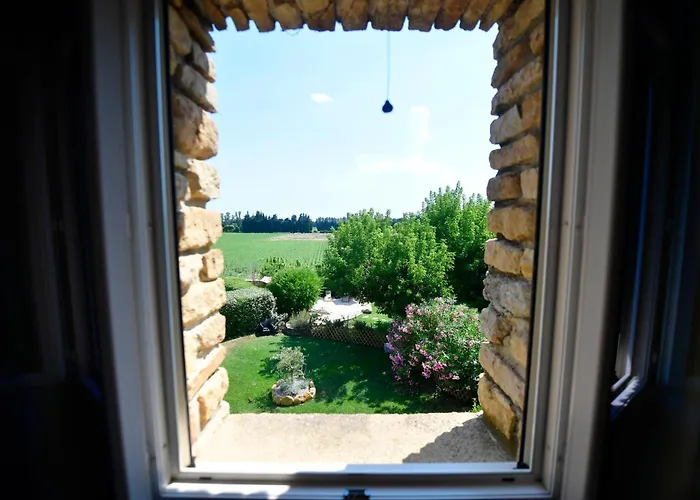 Le Mas Des Aigras - Hotel & Restaurant De Charme En Provence